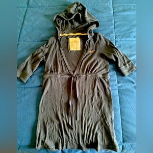 HOLLISTER NAVY BLUE BABYDOLL STYLE NAVY BLUE SOFT COTTON TOP SHIRT